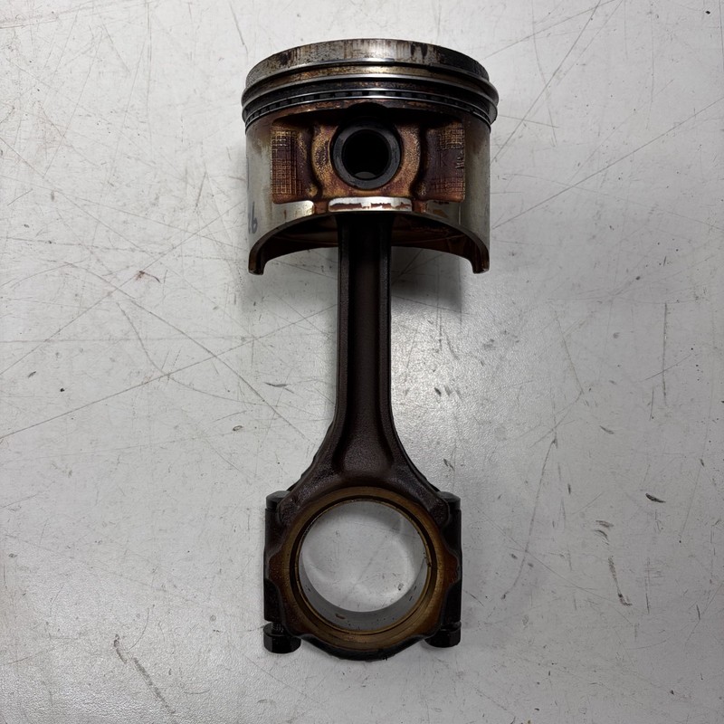 92-94 Acura Vigor Piston & Connecting Rod Assembly PV1 13102-PV1-A00 OEM