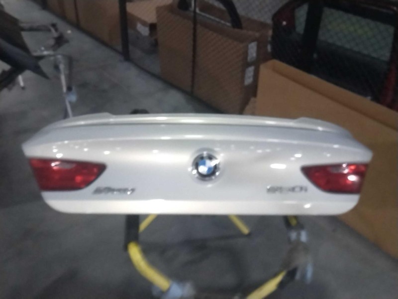 2017 BMW 650i Deck Lid Trunk Lid Silver OEM 518796 74K Miles