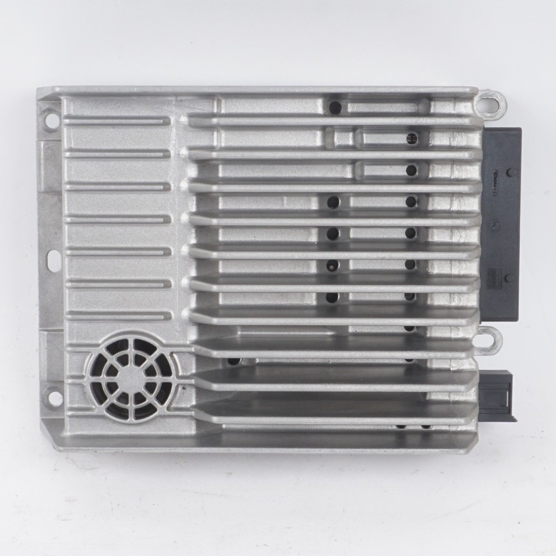 08-17 Mercedes W204 C300 E63 E550 Amplifier Amp Harman/Becker 2049007806 OEM