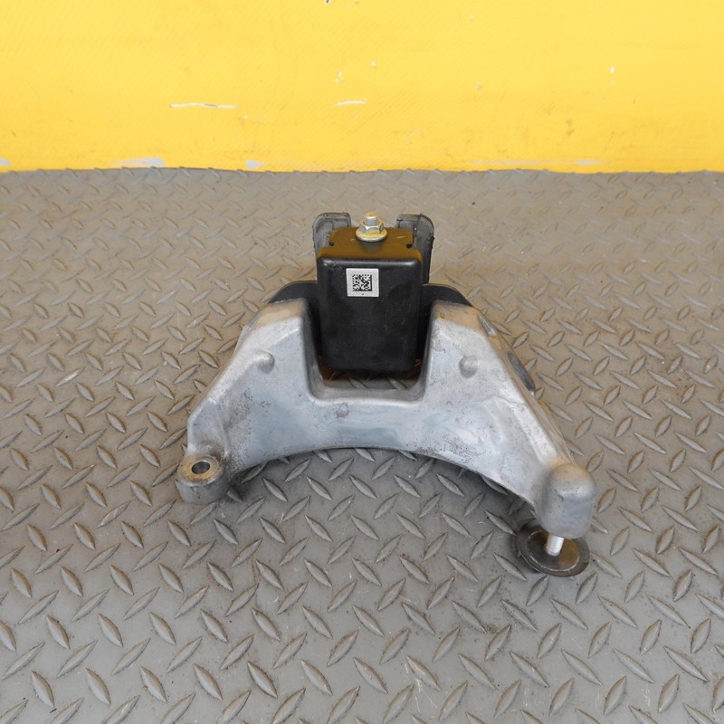 2022-2024 NISSAN FRONTIER TRANSMISSION REAR MOUNT BRACKET OEM