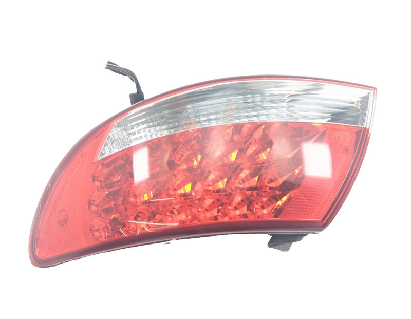 2006-2009 Hyundai Azera Right RH Passenger Side LED Rear Tail Light Lamp OEM