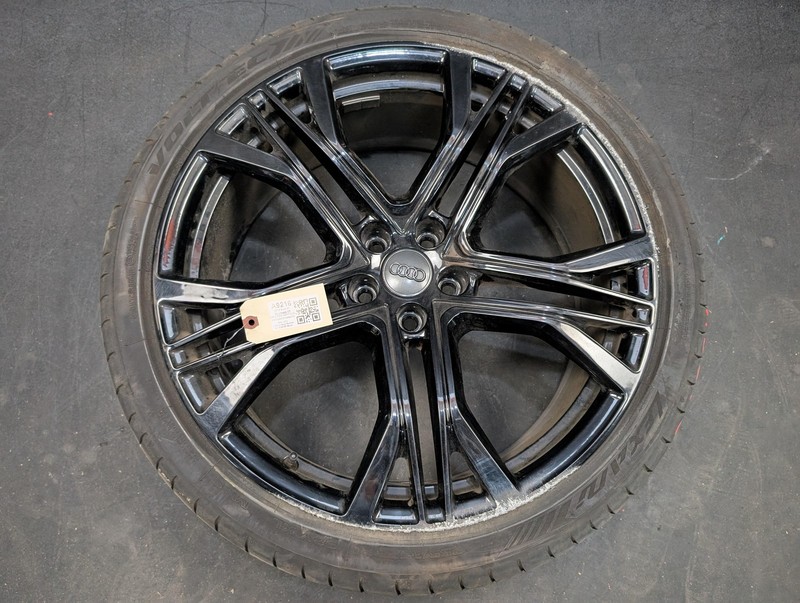 Wheel Rim 21" w/ Tire 255/35 ZR21 2019 Audi A7 4K8601025AA 2020 2021 X
