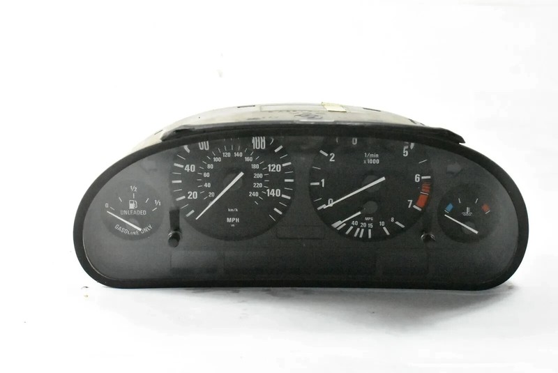 04-06 BMW 5-Series E39 Instrument Cluster Speedometer Tachometer 110008784 OEM