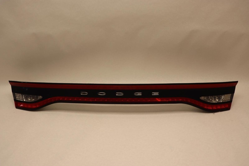 2013-2016 DODGE DART REAR CENTER TRUNK TAIL LIGHT LAMP LED OEM