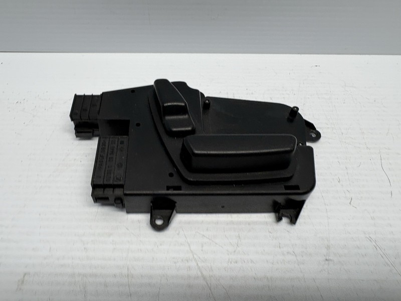 06-13 Mercedes W164 ML500 GL450 ML350 Front Right Seat Control Switch Module OEM