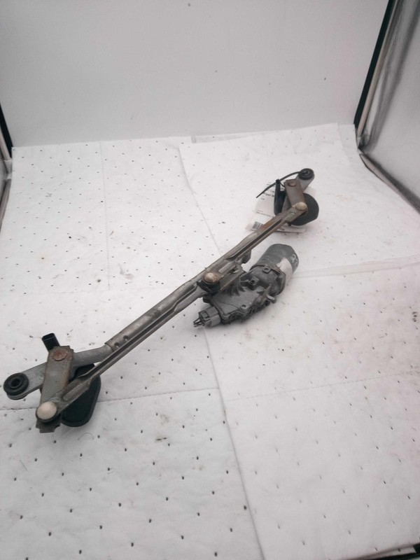 2007 Dodge Caliber Wiper Motor OEM 05303780AF Silver 125K Miles