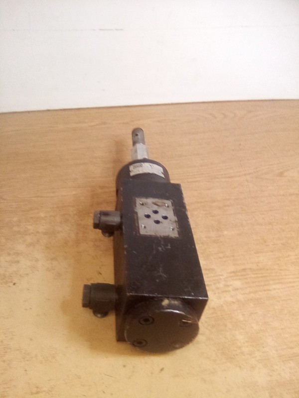 Traub SZ 40-120/254 Valve Block