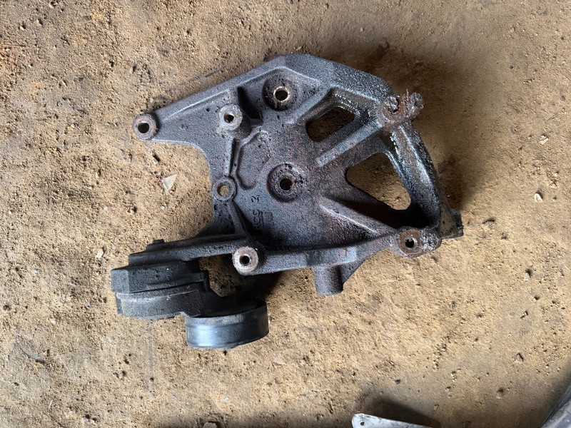 03-05 DODGE NEON SRT4 & 03-09 PT CRUISER GT OEM A/C AC COMPRESSOR MOTOR BRACKET