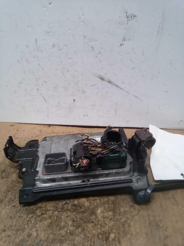 Used Engine Control Module (ECM) fits: 2019 Acura Mdx Electronic Control Module
