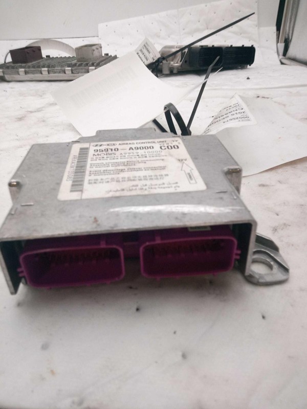 Used Air Bag Module fits: 2015 Kia Sedona Air Bag under console Grade B