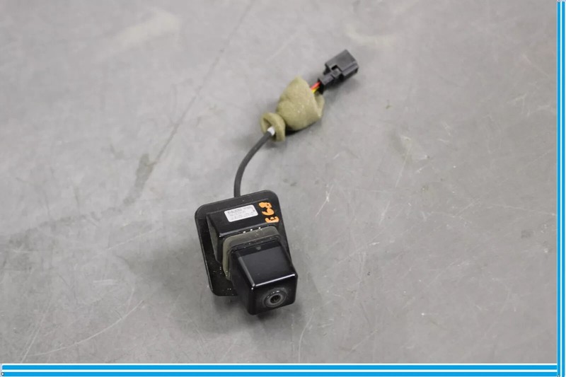 10-13 Mercedes W207 CLS63AMG E350 Parking Rear View Backup Reverse Camera OEM