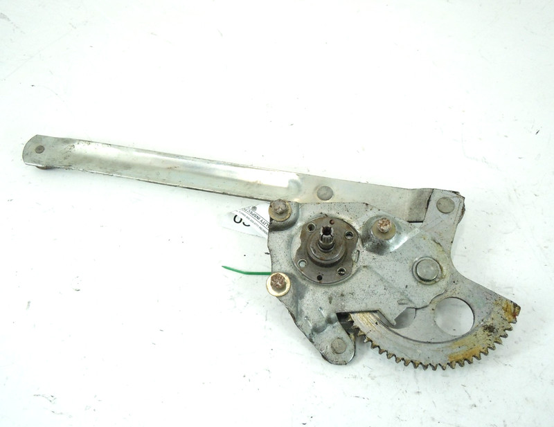 1982-1988 BMW 520i 528i E28 EURO Rear Door Window Regulator Passenger Right OEM