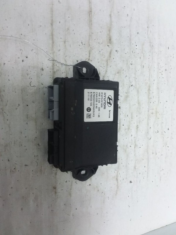Liftgate Control Module 2022 Hyundai Santa Fe 81870-S1600