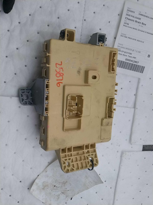 2020 Hyundai Palisade Body Control Module OEM 95400S8MD0 Used 83k Miles