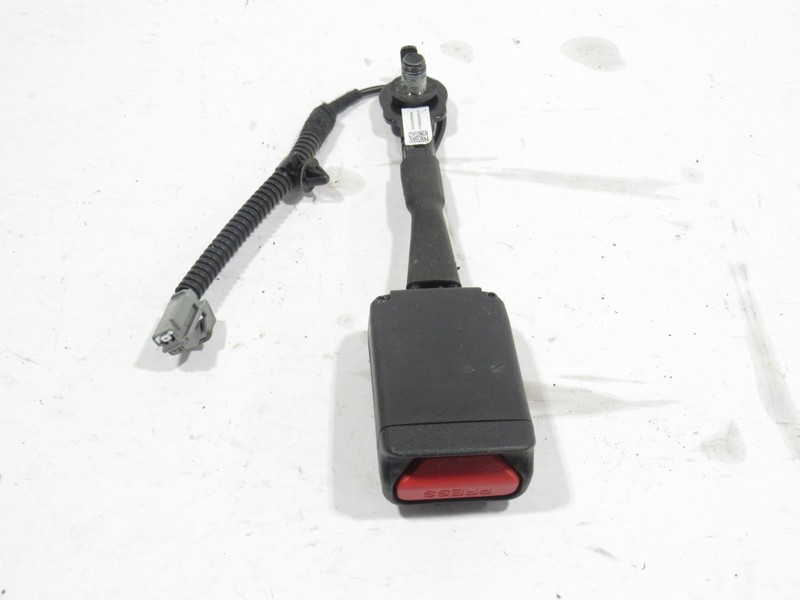 Rivian R1S 2024 Front Right Passenger Seat Belt Buckle 21-25 ;@1