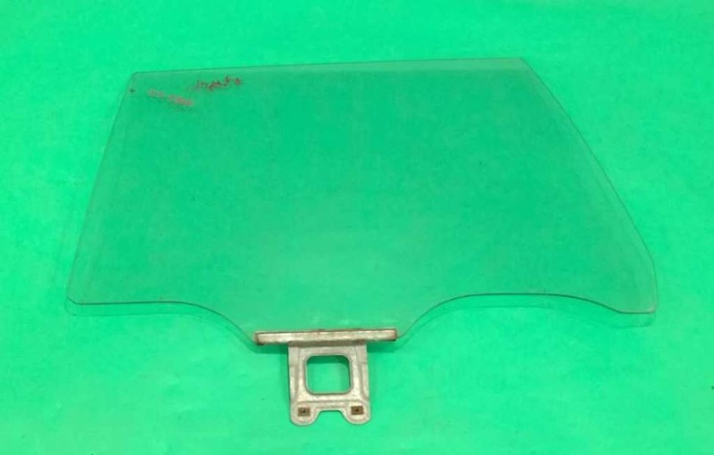 85 86 PARK AVENUE ELECTRA PASSENGER RIGHT REAR WINDOW DOOR GLASS OEM 3683-23