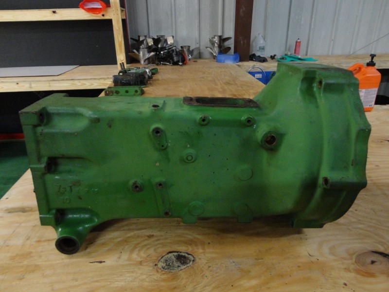 CLUTCH HOUSING ASSY CH11054 1979 JOHN DEERE 950 TRACTOR 850/950/1050