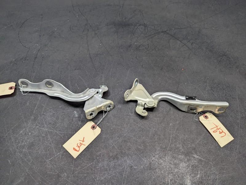 2PC Hood Right & Left Hinge 2018 Chevrolet Sonic 95292251 95462342 2012-2020