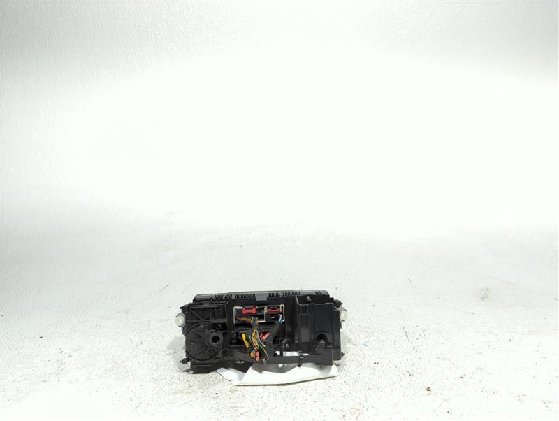 2010 Volkswagen Tiguan A/C Selector Switch HVAC Control Unit - Used, OEM