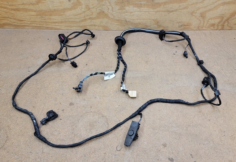 2013 - 2017 AUDI Q5 Rear Bumper Wiring Harness With 2 Sensors 8R0971104CA OEM