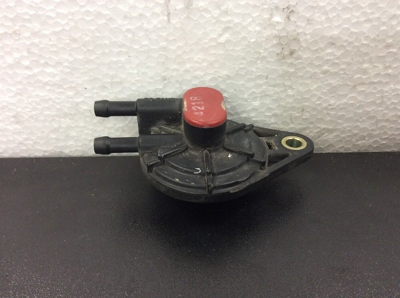 94 95 96 97 Integra Fuel Gas Evap Vapor Two Way Valve Used OEM