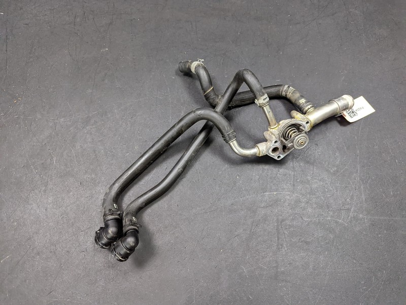 Thermostat w/ A/C Heater Inlet & Outlet Hose 2018 Chevrolet Impala 2014-2020