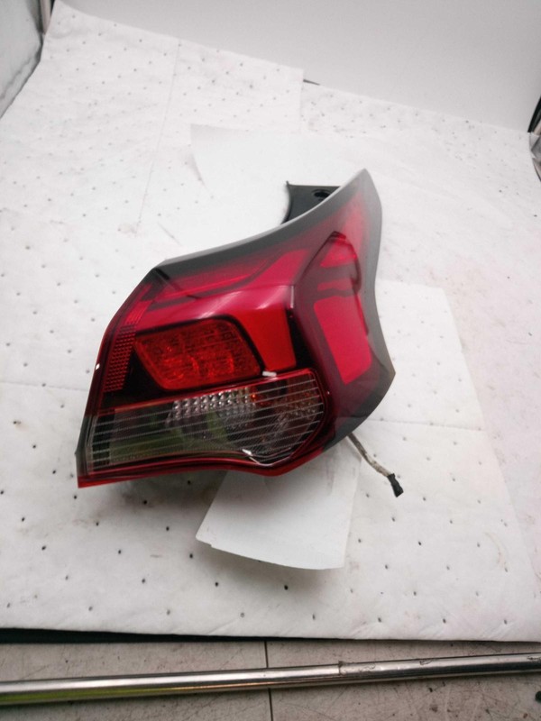 2019 Hyundai Veloster R Tail Light Assembly LED Red Used 97K Miles OEM