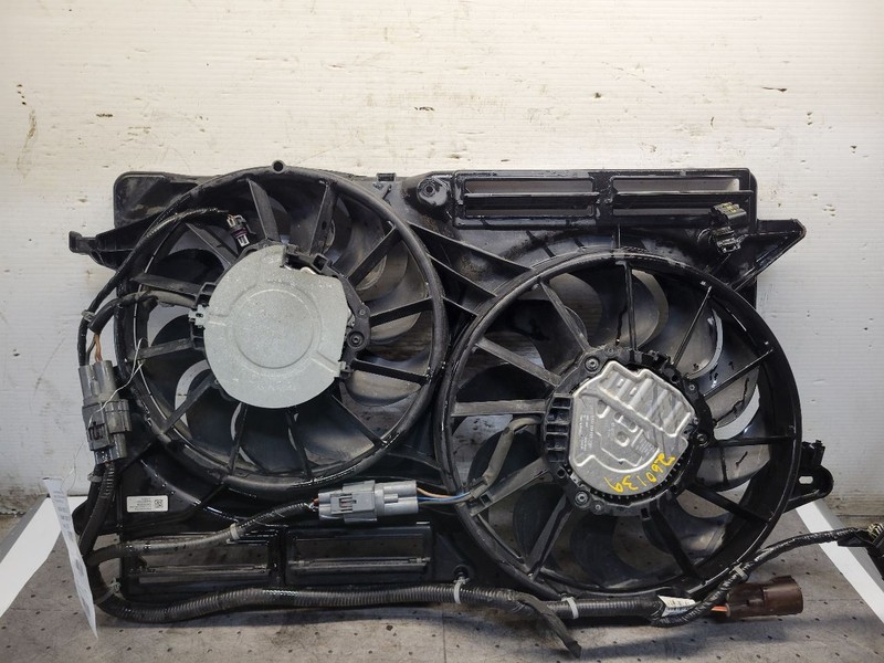 Radiator Fan Motor Fan Assembly Fits 17-19 LACROSSE 1780680