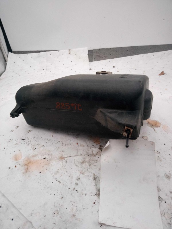 Used Washer Fluid Reservoir fits: 2006 Infiniti QX56Grade B
