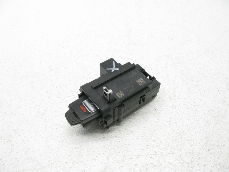 08-16 AUDI 8T A5 S5 RS5 A4 Q5 IGNITION SWITCH KEY SLOT STARTER CONSOLE OEM 12082