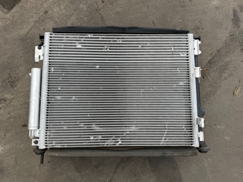 2011-2016 Chrysler 300 3.6L rwdRADIATOR AC CONDENSER FAN AND FAN MOTOR