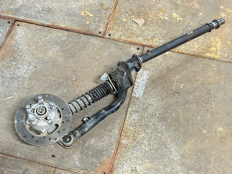 2006 Vespa LX 50 Piaggio Front Fork Suspension Steering Stem Wheel Hub Disc LX50
