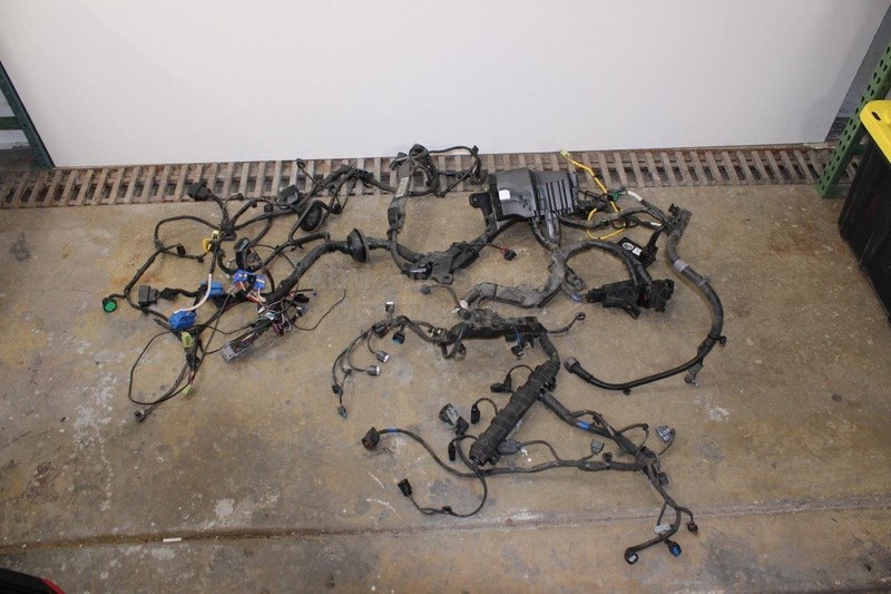 2021-2023 HYUNDAI ELANTRA Engine Room Main Wire Wiring Harness / Fuse Box OEM