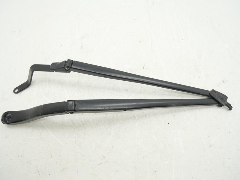Used Front Driver Windshield Wiper Arm LH 2016-2021 McLaren 570S 13A5860CP OEM