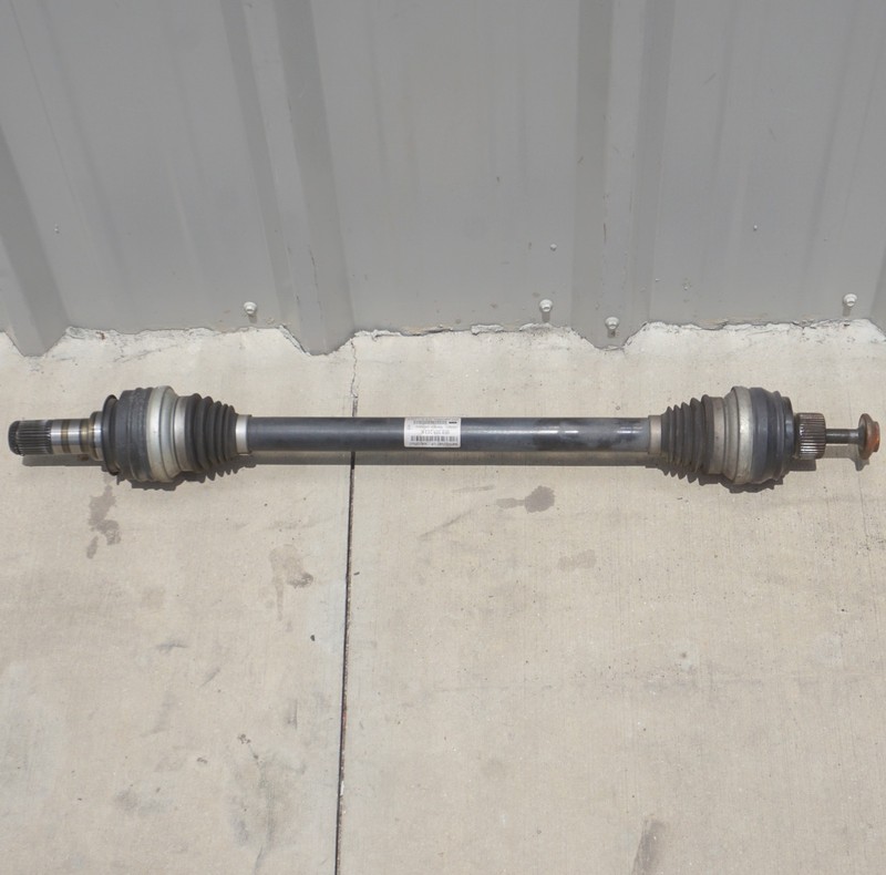 2015 - 2021 Porsche Macan Rear Right Side Axle Shaft Halfshaft OEM