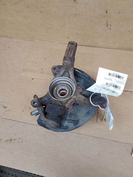 Passenger Front Spindle/Knuckle 4 Cylinder Fits 99-03 SOLARA 276469