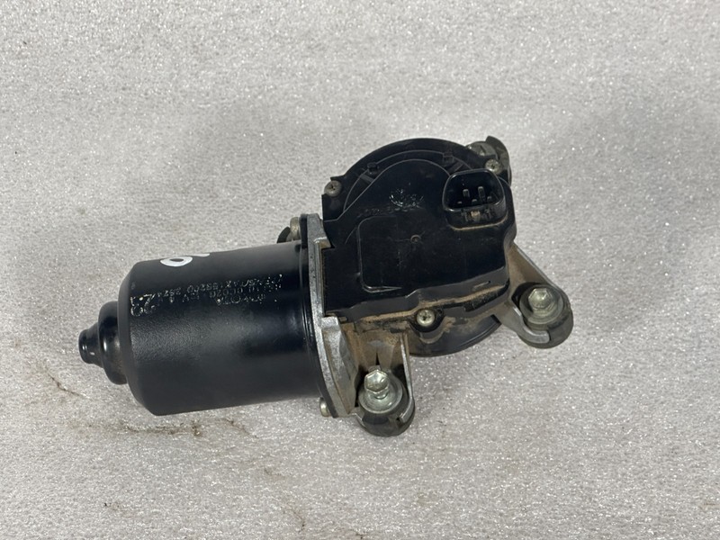 2001-2007 Toyota Sequoia Front Windshield Wiper Motor OEM