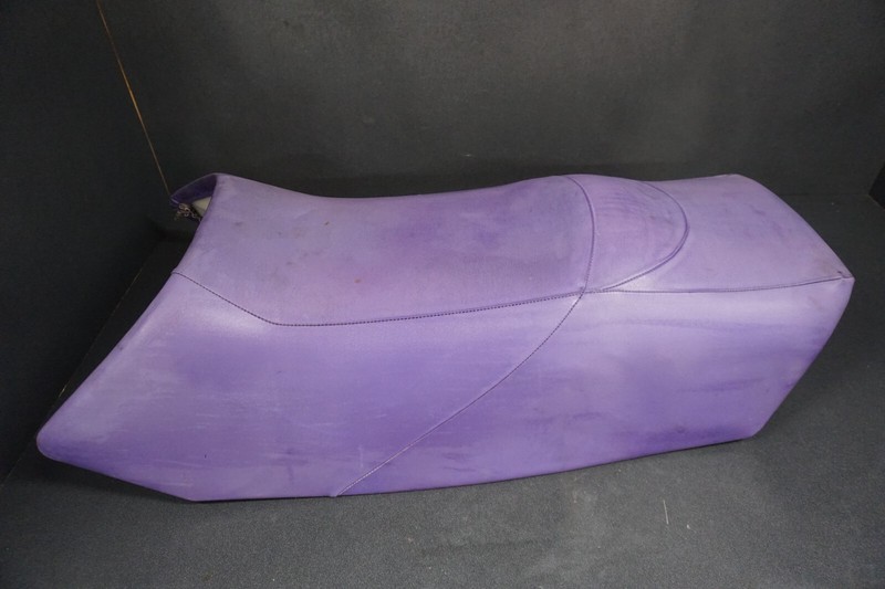 1996-1997 Yamaha OEM Front Double Seat Saddle Purple Freshwater WaveVenture 760
