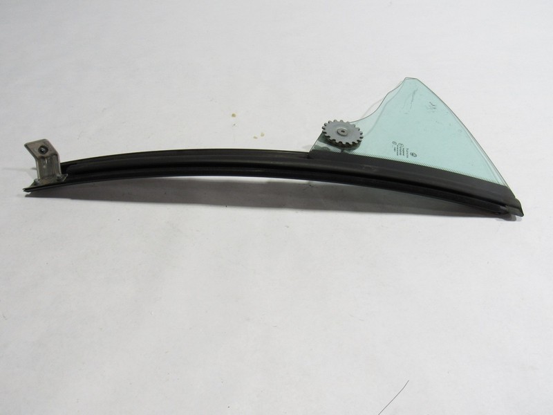 11-12 Fisker Karma 2012 Rear Right Passenger Quarter Vent Window Glass ;@2