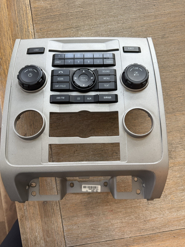 2009-2012 FORD ESCAPE RADIO CONTROL FACE PANEL 9L8T-18A802-ABW OEM grey