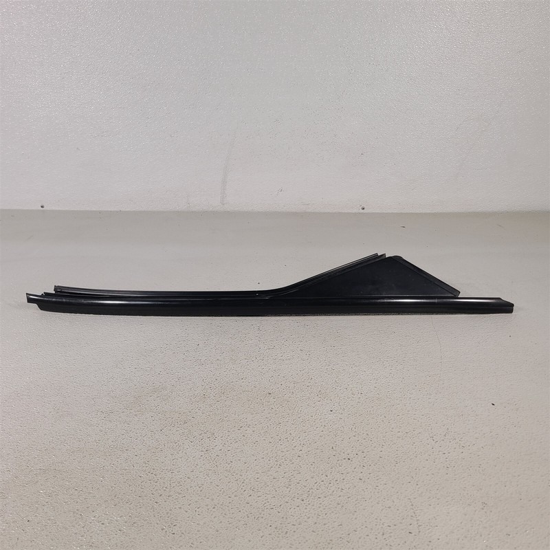 97-04 Corvette C5 Exterior A Pillar Windshield Trim Lh Driver Aa7338