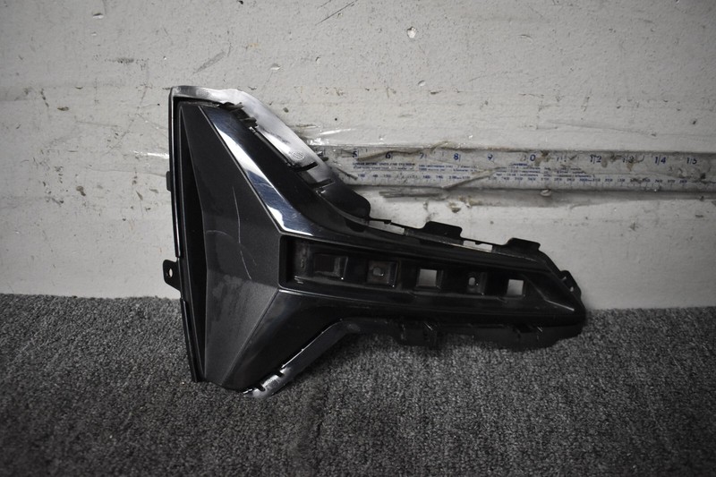 2018 BMW 3 SERIES OUTER RIGHT SIDE GRILLE FACTORY OEM