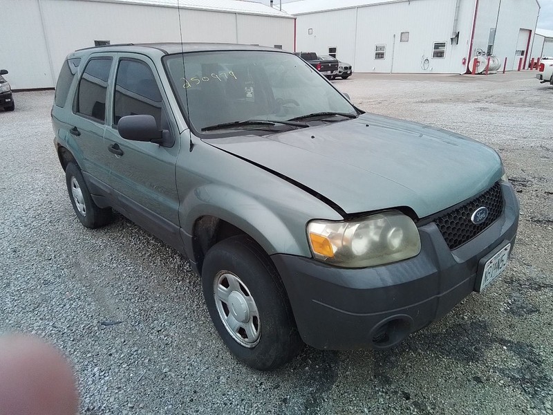 Passenger Right Fender Without Wheel Lip Moulding Fits 01-07 ESCAPE 3558538