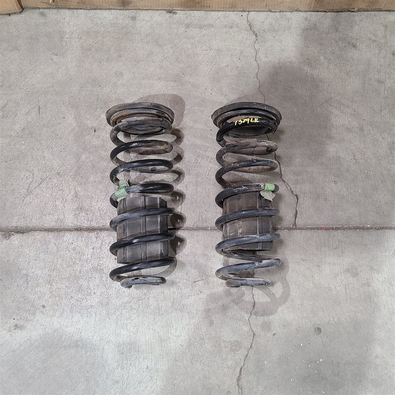 94-98 Mustang Gt Rear Suspension Coil Springs Pair Aa7379