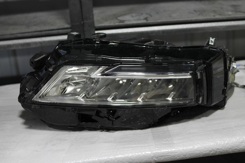 2021-2023 Nissan Rogue Left Driver Side Led Headlight Oem