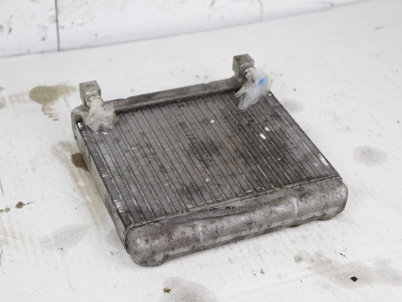2009-2015 BMW 750I Right auxiliary radiator oil cooler OEM 7570103