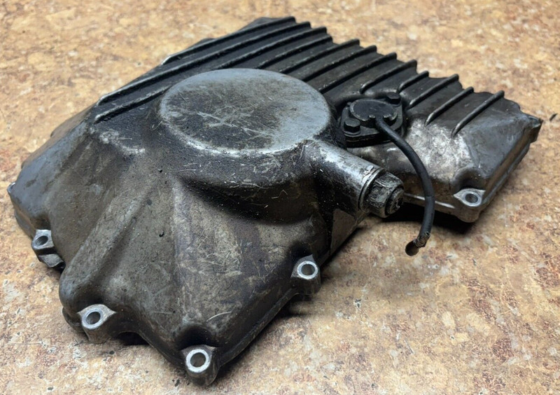 93 Yamaha FZR600 Engine Oil Pan Case Cover Panel 1993 1992 1991 FZR 600 R B2
