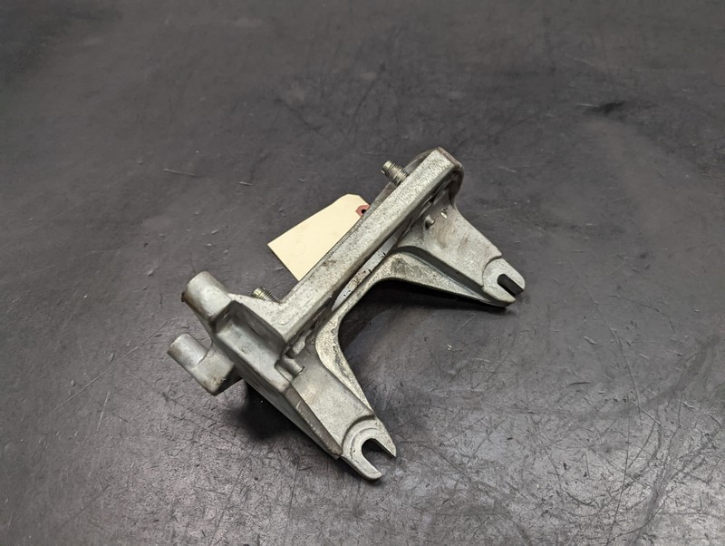 Left Engine Mount Bracket 2020 Nissan Sentra 11254-6LB0A 2021 2022