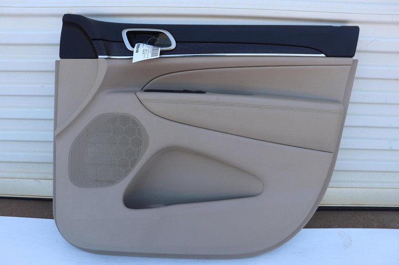 2014-2015 JEEP GRAND CHEROKEE FRONT RIGHT PASSENGER DOOR PANEL TRIM COVER OEM