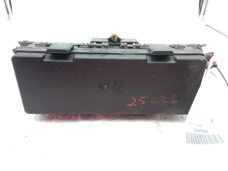2014 Ford F150 Fuse Box OEM BU5Z12A581BA 3.7L 163K Miles Used
